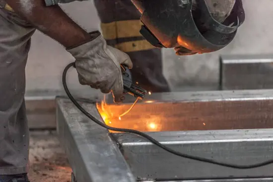 Das Bild zeigt den Druckraum der PPLtec GmbH